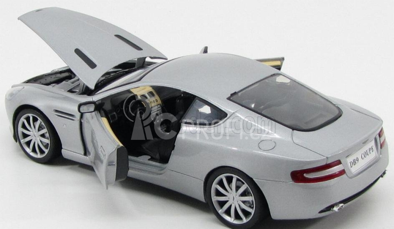Motor-max Aston martin Db9 Coupe 2004 1:18 Silver