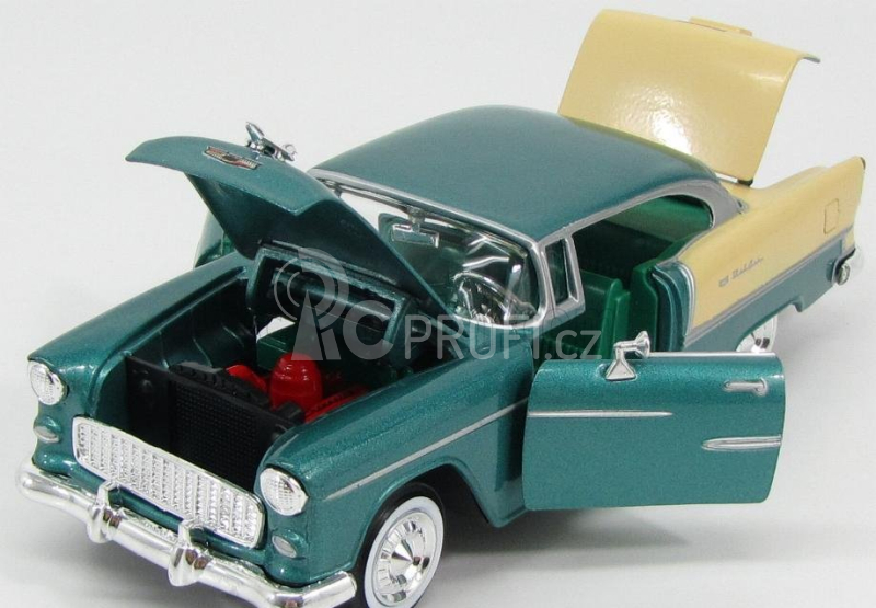 Motor-max Chevrolet Bel Air 2-door 1955 1:24 Zelený Krém