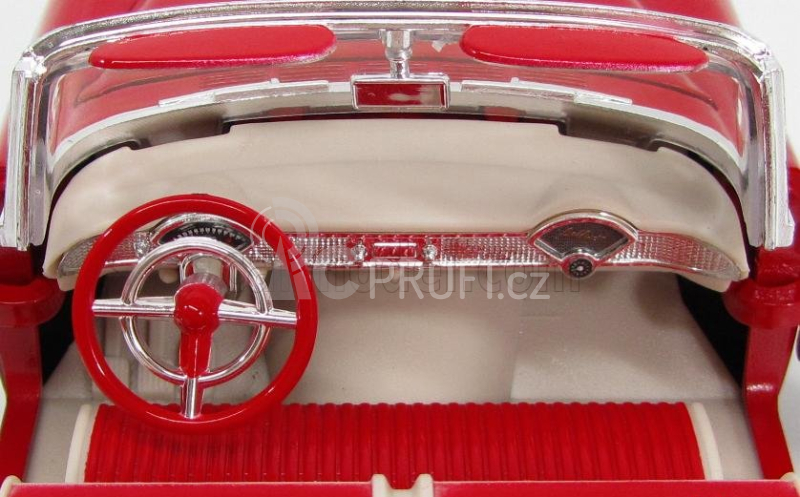Motor-max Chevrolet Bel Air Cabriolet Closed 1955 1:18 Červený Krém