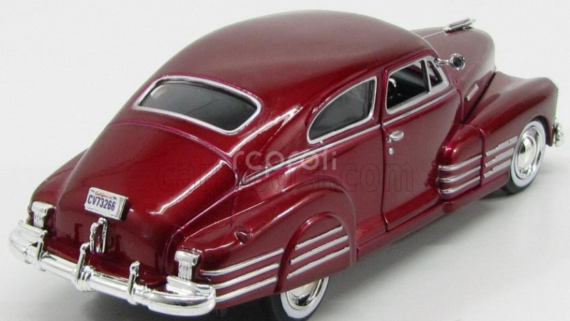 Motor-max Chevrolet Chevy Aerosedan Fleetline 1948 1:24 Red Met