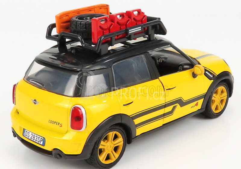 Motor-max Mini Cooper S Countryman With Roof Rack 2011 1:24 Žlutá Černá