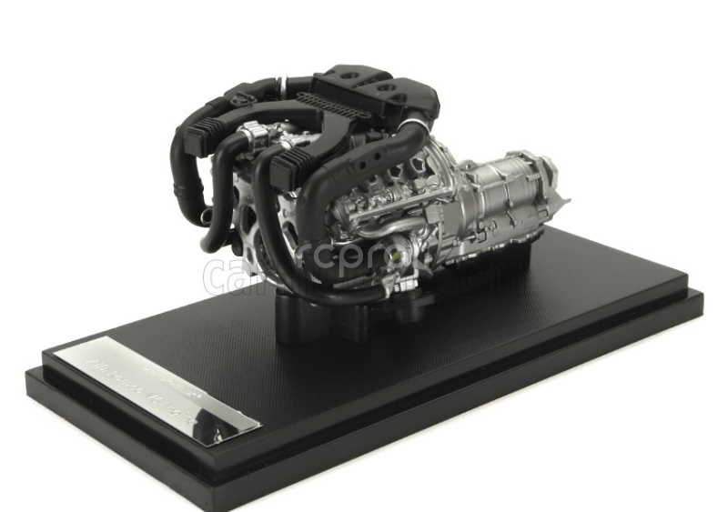 Motorhelix Alfa romeo Giulia Gtam With Engine And Accessories 2021 1:18 M O N T R E A L Green Met