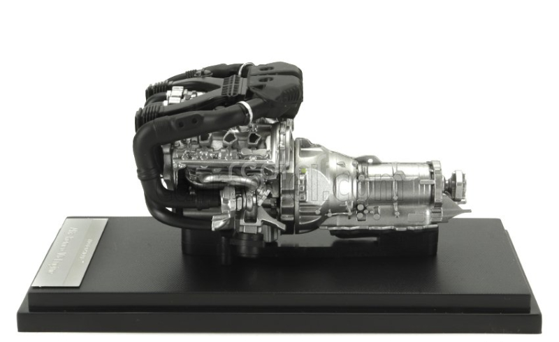 Motorhelix Alfa romeo Giulia Gtam With Engine And Accessories 2021 1:18 M O N T R E A L Green Met