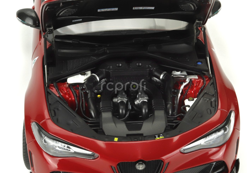 Motorhelix Alfa romeo Giulia Gtam With Engine And Accessories 2021 1:18 Red Met