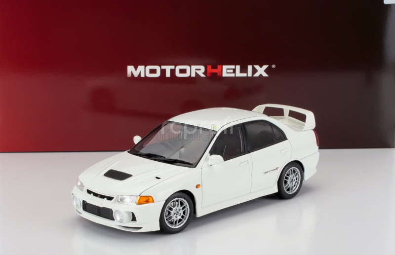 Motorhelix Mitsubishi Lancer Evo Iv With Engine And Accessories 1999 1:18 Scotia White