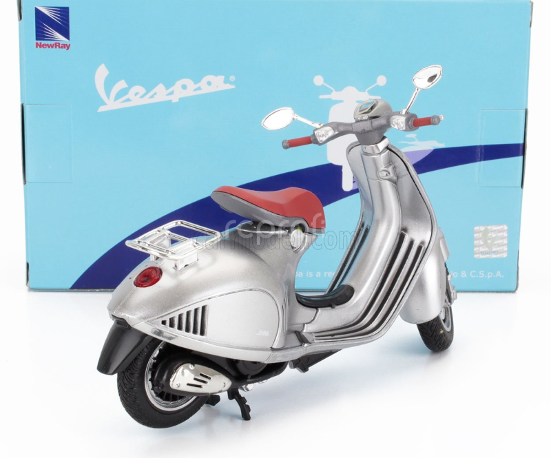 Newray Piaggio Vespa 946 Bellissima 2014 1:12 Silver