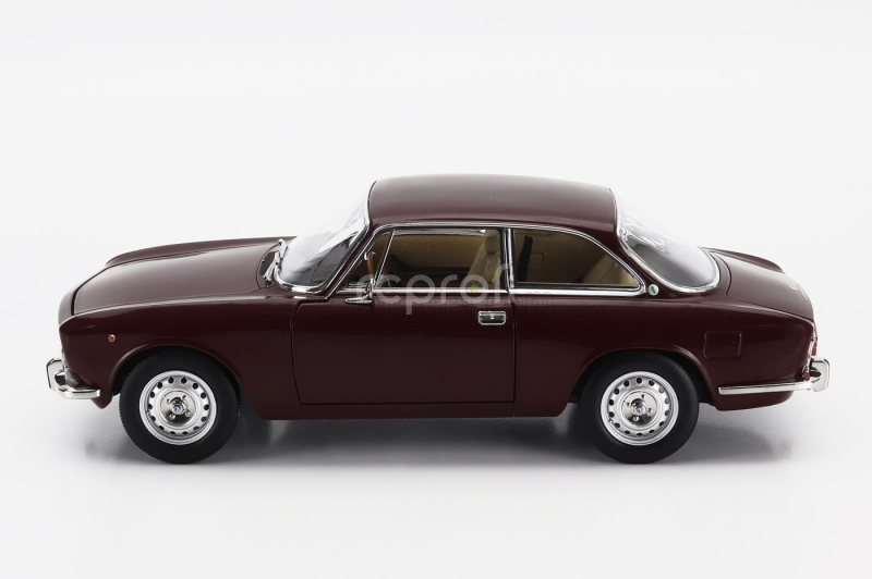 Norev Alfa romeo 2000 Gtv 1973 1:18 Brown