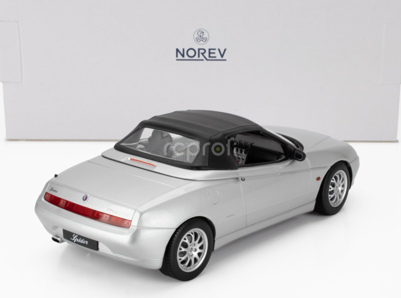 Norev Alfa romeo Spider 2.0 Twin Spark Cariolet Soft-top 1999 1:18 Silver
