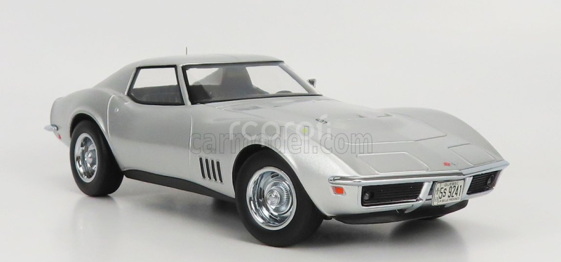 Norev Chevrolet Corvette Coupe 1969 1:18 Silver