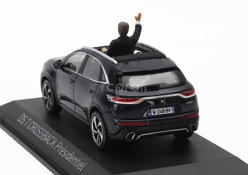 Norev Ds automobiles Ds7 Crossback With President Figure 2017 1:43 Black