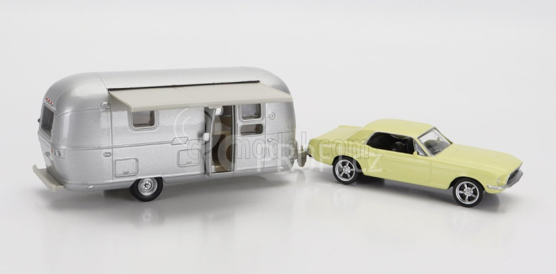 Norev Ford usa Mustang Coupe 1968 With Airstream Caravan Roulotte 1:43 Světle Žlutá