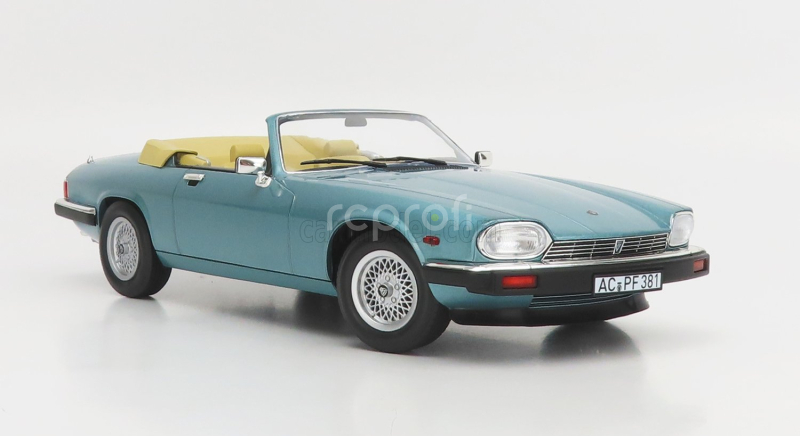 Norev Jaguar Xj-s Cabriolet 1988 1:18 Světle Modrá