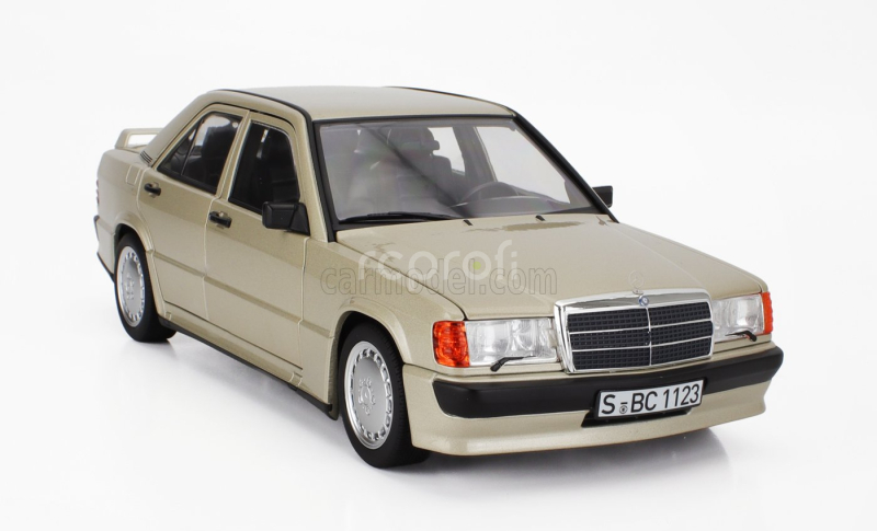 Norev Mercedes benz 190e 2.3 16v 1984 1:18 Kouřová Stříbrná Met
