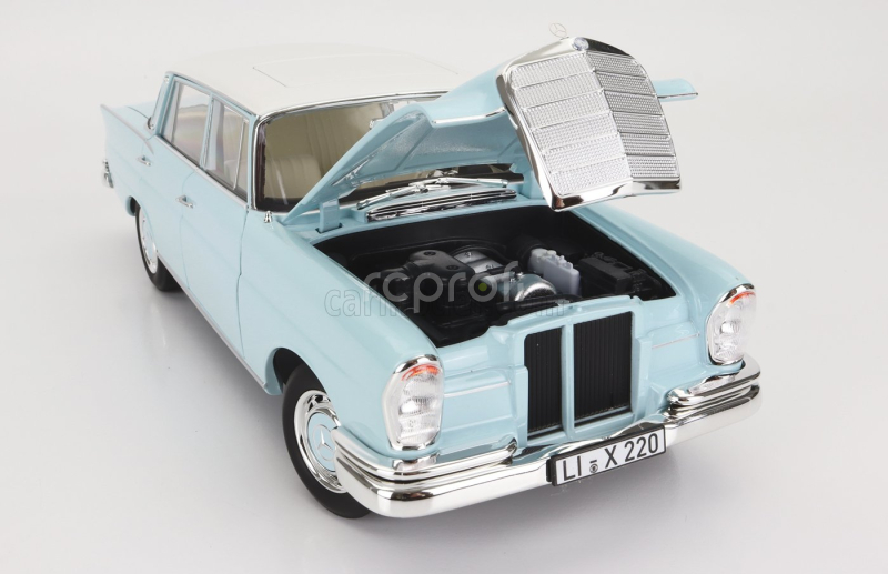 Norev Mercedes benz 220se (w111) 1965 1:18