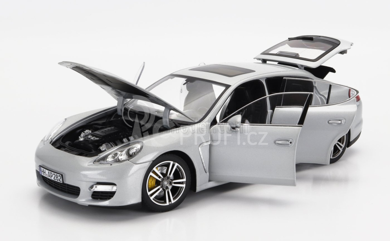 Norev Porsche Panamera Turbo 2009 1:18 Silver