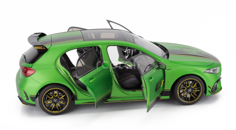 Nzg Mercedes benz A-class A45s 4-matic Amg 2023 1:18 Zelená S Černou