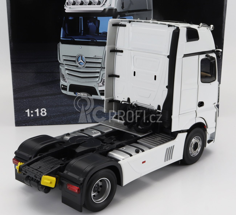 Nzg Mercedes benz Actros 2 1863 Gigaspace 4x2 Mirrorcam Tractor Truck 2-assi 2018 1:18 Bílá