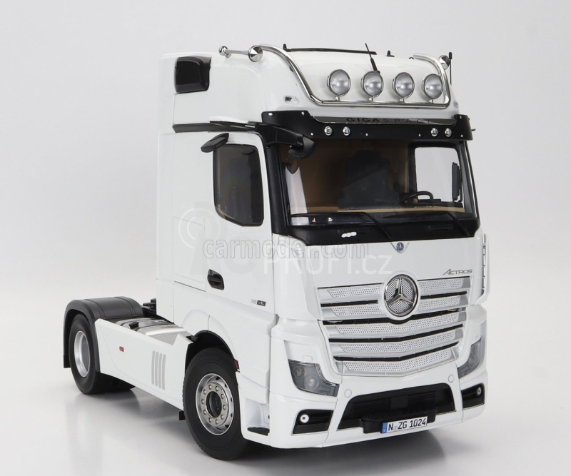 Nzg Mercedes benz Actros 2 1863 Gigaspace 4x2 Mirrorcam Tractor Truck 2-assi 2018 1:18 Bílá