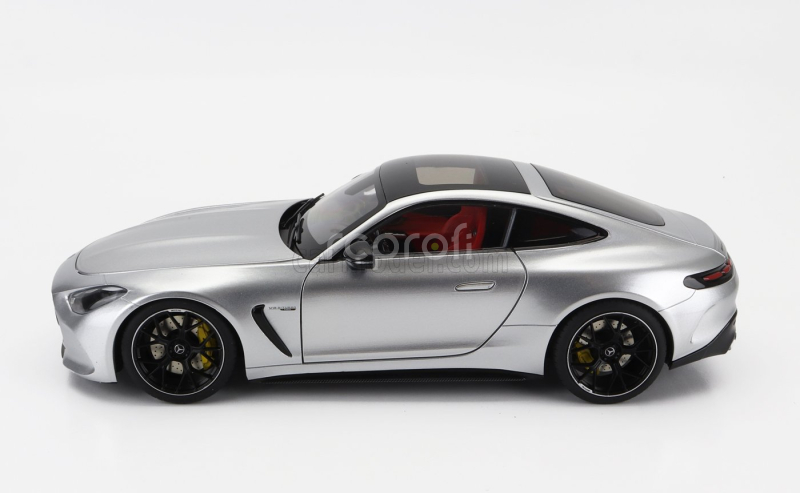 Nzg Mercedes benz Amg Gt63 (c192) 4-matic 2024 1:18 Hightech Stříbro