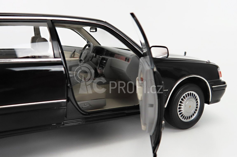 Nzg Toyota Crown 2012 1:18 Black