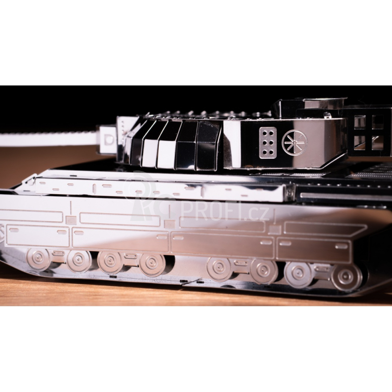 Ocelová stavebnice tank Conqueror FV214