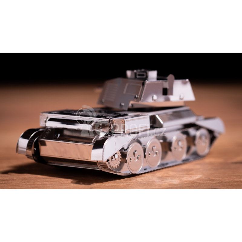 Ocelová stavebnice tank Cruiser Mk III