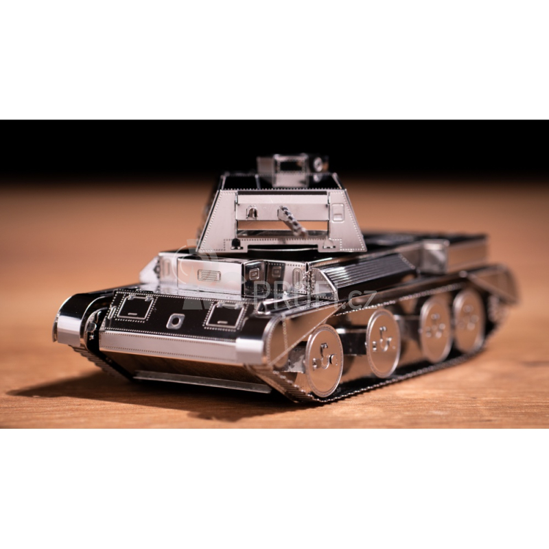 Ocelová stavebnice tank Cruiser Mk III