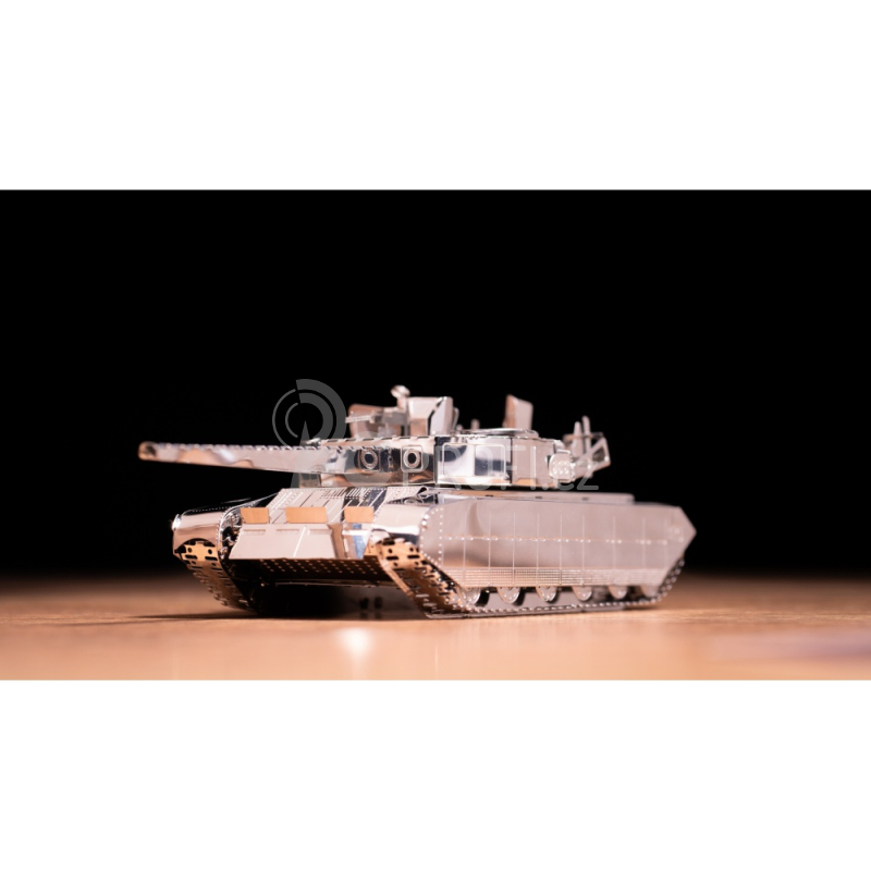 Ocelová stavebnice tank Oplot T-84
