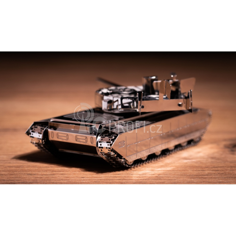 Ocelová stavebnice tank Oplot T-84