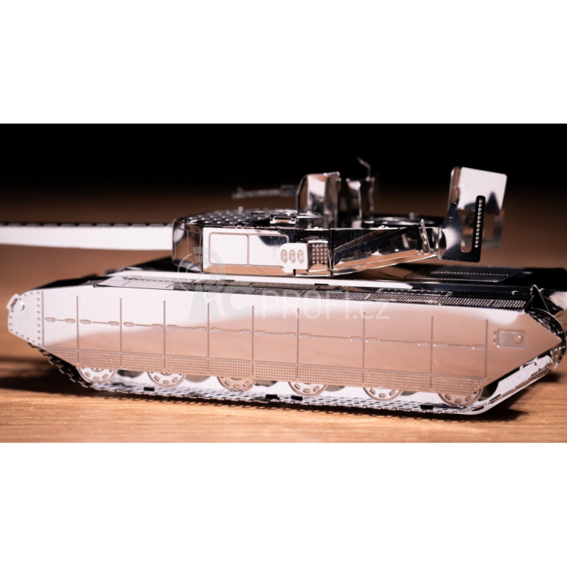 Ocelová stavebnice tank Oplot T-84