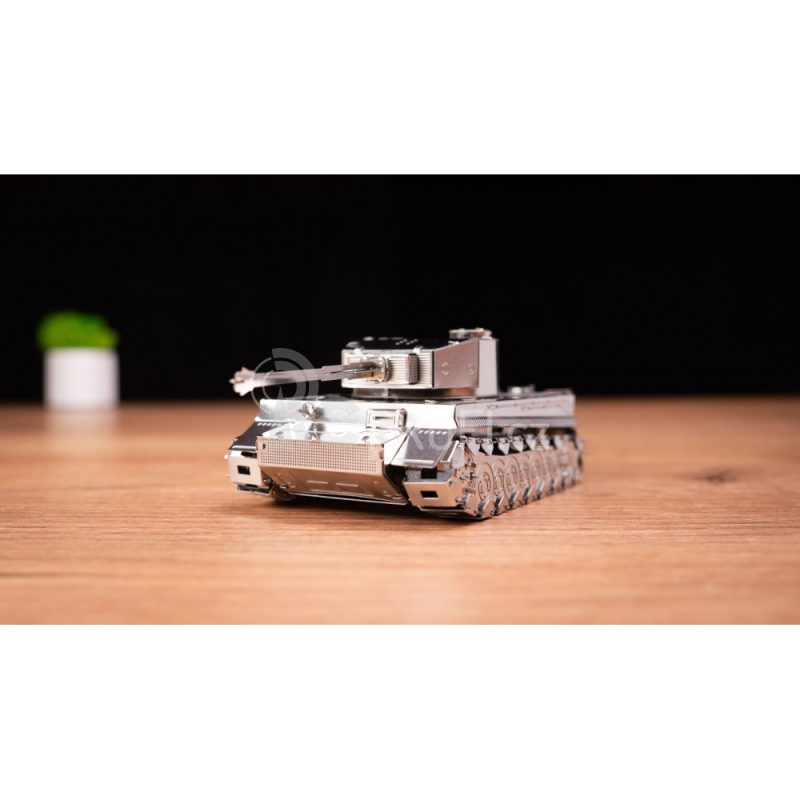 Ocelová stavebnice tank Ponderous Panzer