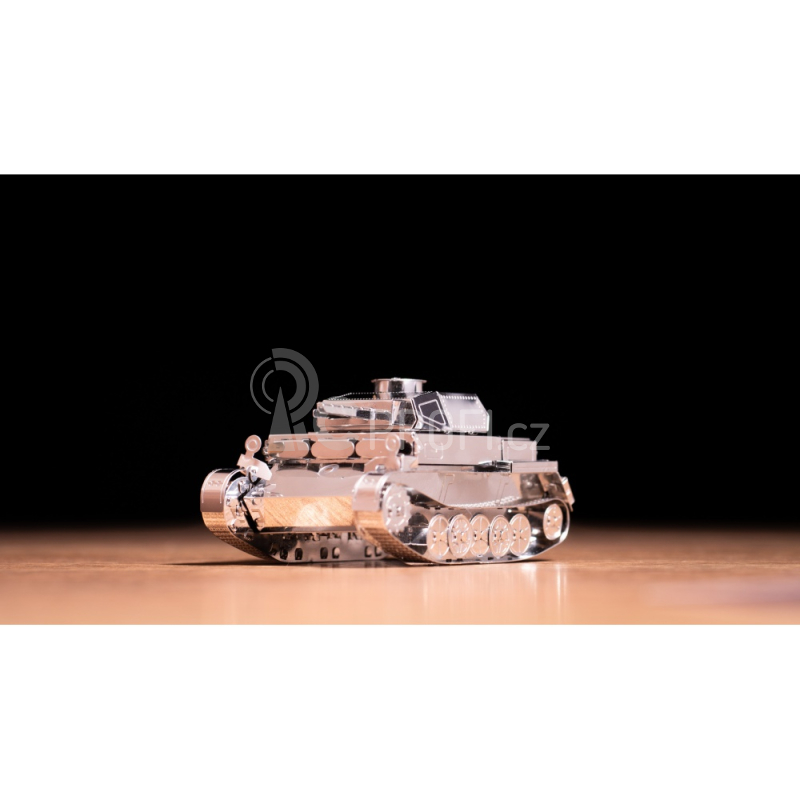 Ocelová stavebnice tank Pz.Kpfw. II Ausf.G