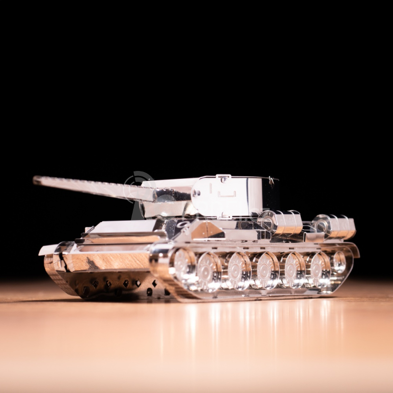 Ocelová stavebnice tank T-44