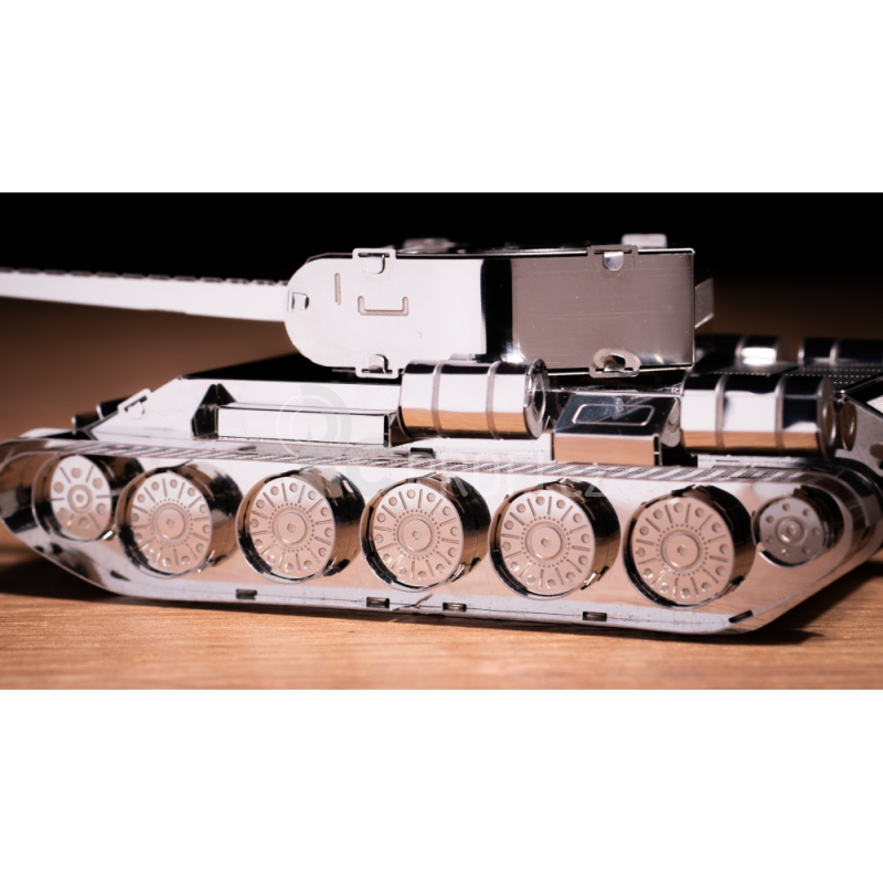 Ocelová stavebnice tank T-44