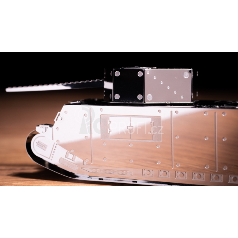 Ocelová stavebnice tank TOG II
