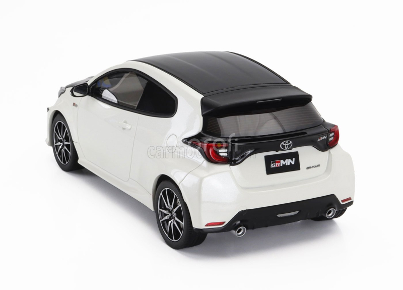 Otto-mobile Toyota Yaris Grmn Rally Package 2022 1:18 Bílá Černá