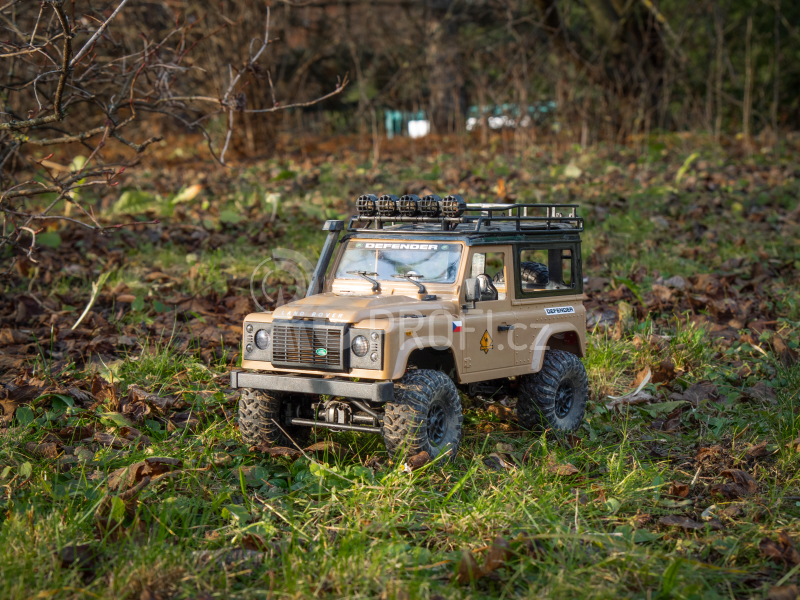 RC auto Land Rover Defender T98 1/12, písková + náhradní baterie