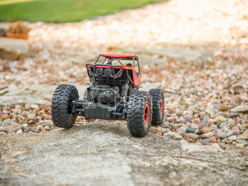 RC auto RMT Rock Buster, červená + náhradní baterie