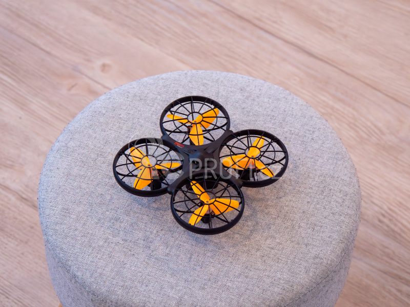 Dron RMT 700, oranžová