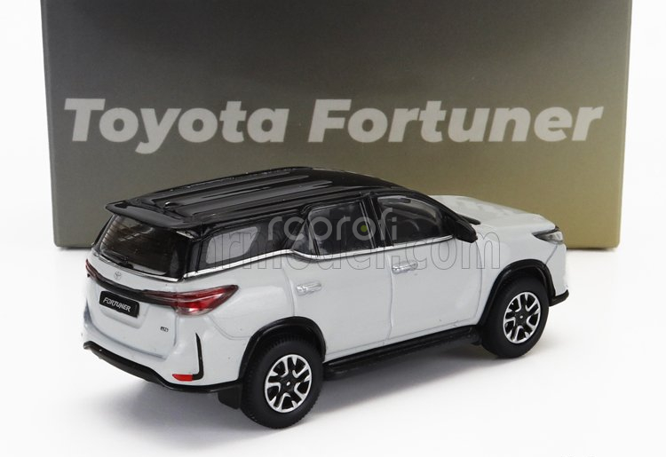 Paragon-models Toyota Fortuner Rhd 2023 1:64 Bílá Černá