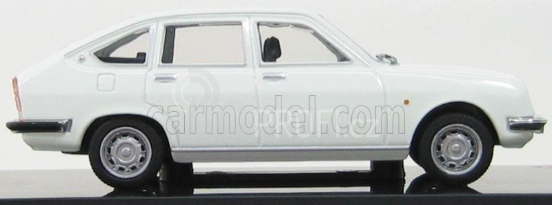 Pego Lancia Beta Berlina (serie 1) 1972 1:43 Bílá