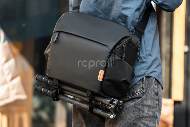 PGYTECH - Taška přes rameno 6L (Obsidiánově černá)
