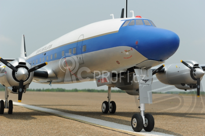 PH107 Lockheed Super Constellation 4300mm 1:8,5