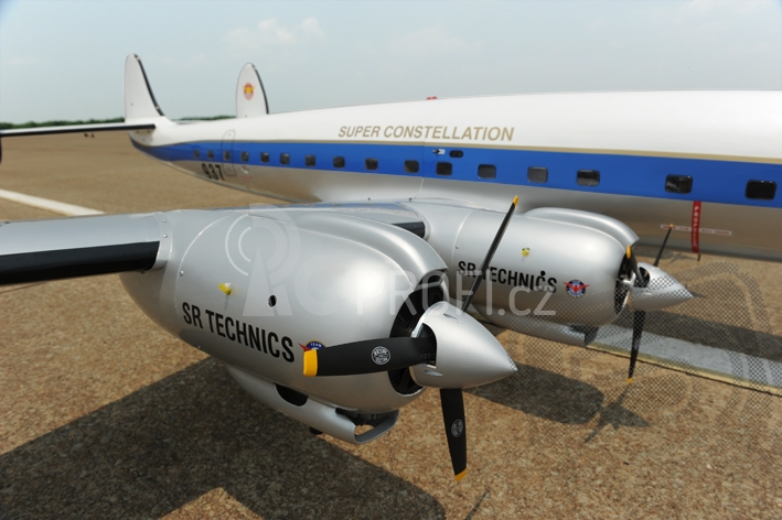 PH107 Lockheed Super Constellation 4300mm 1:8,5