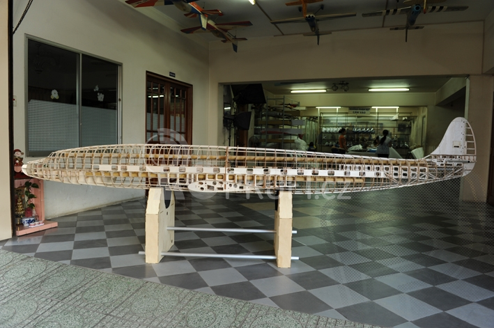 PH107 Lockheed Super Constellation 4300mm 1:8,5