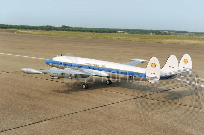 PH107 Lockheed Super Constellation 4300mm 1:8,5
