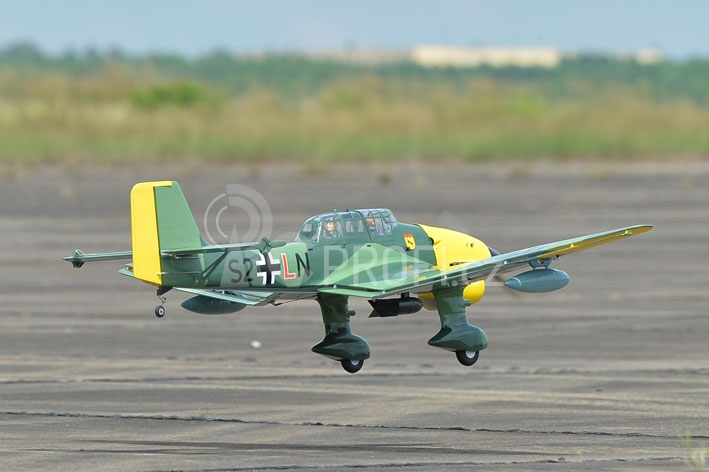 PH149 Ju-87 Stuka 1910mm ARF