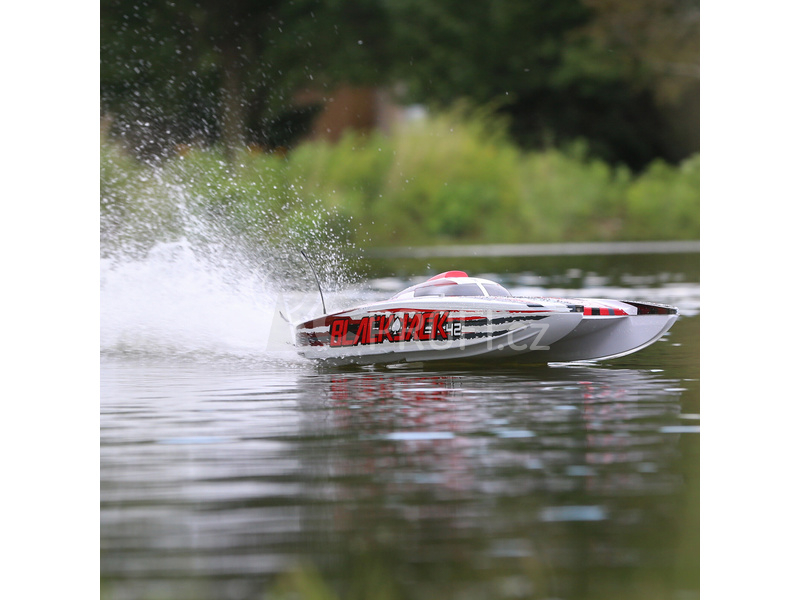 RC loď Proboat Blackjack 42, červená