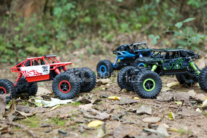 RC auto CONQUEROR 1:18, modrá