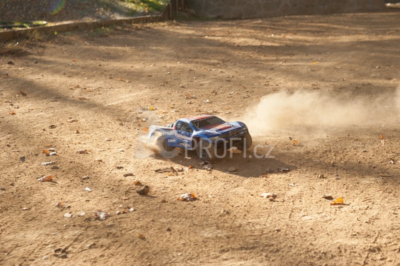 RC auto LRP S10 Twister 2wd SC